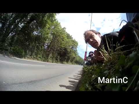 TT2019 3 Sidecars through Gorse Lea