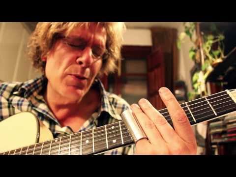 Julian Bourne - Remorse (Blue Room VI)