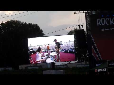 Beatsteaks - Let me in live @ Rock im Parl 2011 (lyrics in description)