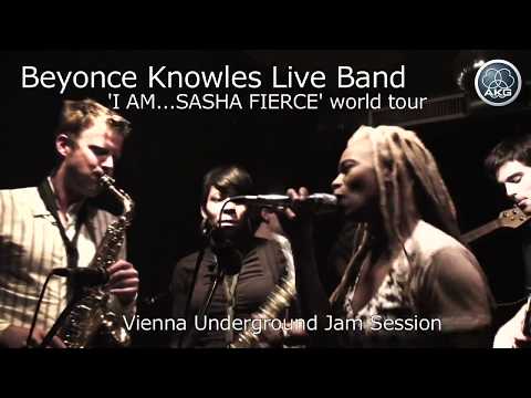 Tia Fuller - AKG C519 - Saxophone player of Beyonce Live band