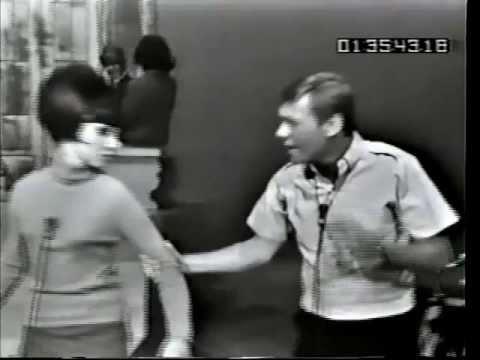 Donna Loren & Righteous Bros "My Boyfriend's Back" (1965)