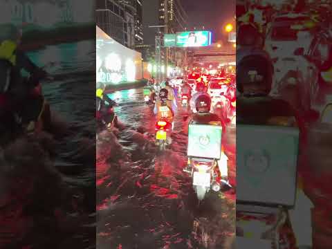 Bangkok Flooding #2025 #bangkok #thailand