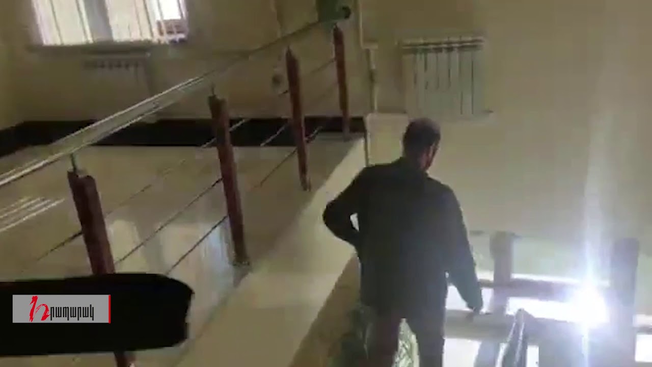 Իմքայլական Նարեկ Զեյնալյանը թռավ, որ չպատասխանի հարցերին