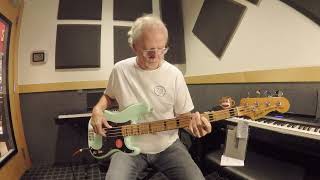 Video thumbnail for Squier Limited Edition Classic Vibe 70s P Bass by Bob Black