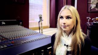 Interview with SIMONNA video