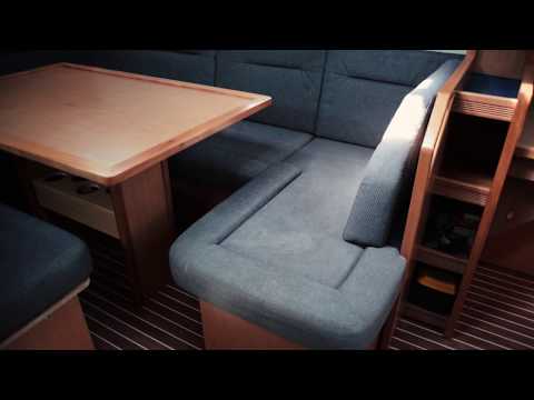 E Check in S:Y DENEB  SERVICE BATTERIES  BAVARIA CRUISER 40