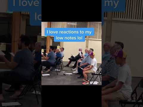 What a note 🤯#choir #singing #bass #shorts Credit: Alexander Mayang (@tadaitsxander via TikTok)