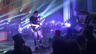 Beartooth - In Between (Live in Toronto)