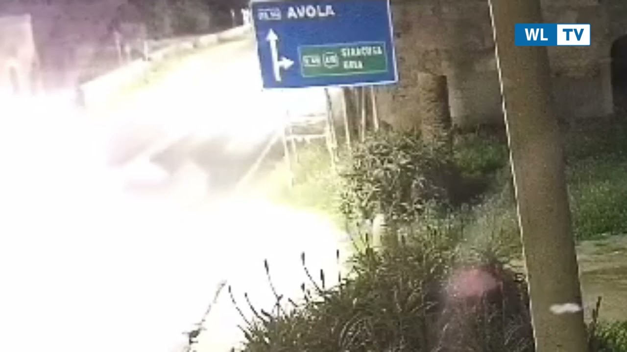 Cassibile, la sequenza del crollo della casa