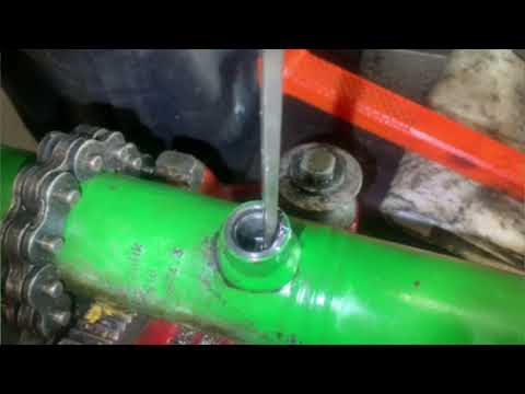 Rebuilding A John Deere Cylinder With a Rear Retaining Ring