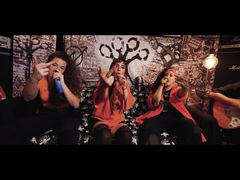 TRIBADE ft. SOMBRA ALOR - Adicciones / Vamos pal mar (directo)