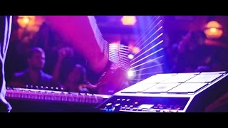 MIKNNA Debut Show at "It's a School Night!" LA