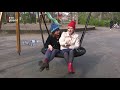Cabaretières Dorine en Mylou: 'Ik wil een prik in mijn bil'! [RTV Utrecht]