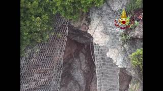 le-immagini-dal-drone-della-frana-in-costiera-amalfitana