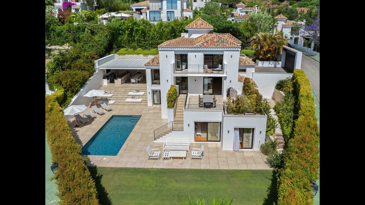 Villa for sale in Los Naranjos - 04478