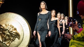 Download the video "Versace Women's Fall-Winter 2019 | Fashion Show"