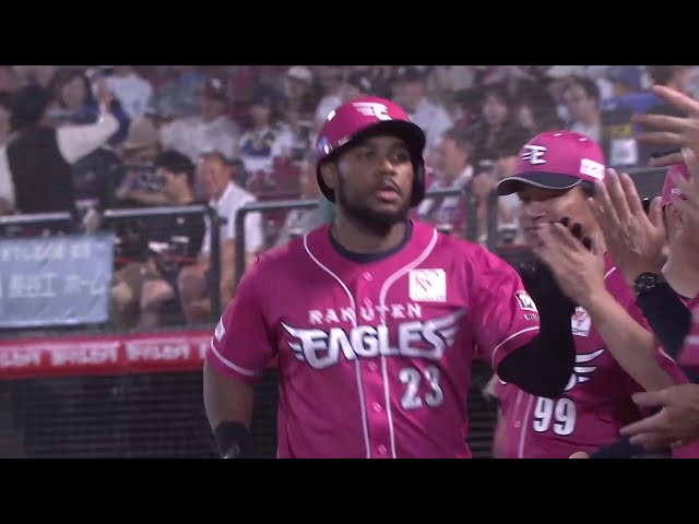 【4回裏】流れを変える一振り!! イーグルス・フランコ レフトへのソロHRで1点を返す!! 2025年8月16日 東北楽天ゴールデンイーグルス 対 北海道日本ハムファイターズ