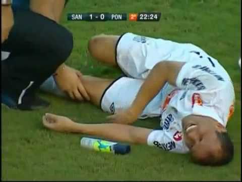 23/04/2011 -- Santos 1 X 0 Ponte Preta -- Quartas de Final do Campeonato Paulista de 2011 HQ