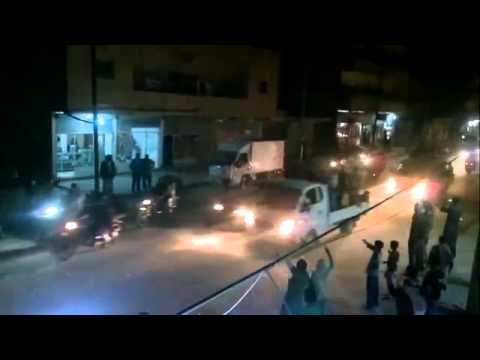 استقبال الأهالي لعناصر لواء أهل الأثر بعد السيطرة على مطار حمدان العسكري في منطقة البوكمال في محافظة دير الزور