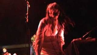 CocoRosie - The moon asked the crow Live @ Casino de Paris - 2010