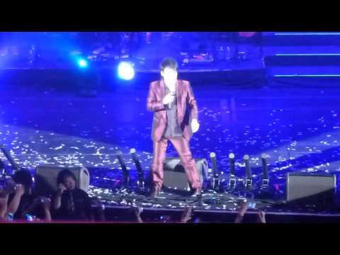 Emil Chau Wakin 周华健 - Ai Xiang Sui 爱相随 @ Hammersmith Apollo - 27th May 2012