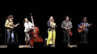 Tulsa Time - Della Mae at CBA Festival 2022