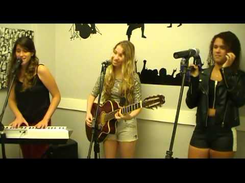 Grupo DC3 - Nuvem Passageira (Clipe Oficial)