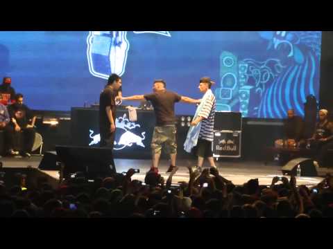 Dtoke vs Stigma   Batalla de los Gallos Semifinal Internacional 2013