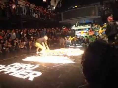 4toFINAL - Bboy Chiwas vs Bboy Piedrita - Red Bull BC One Cypher Peru 2013