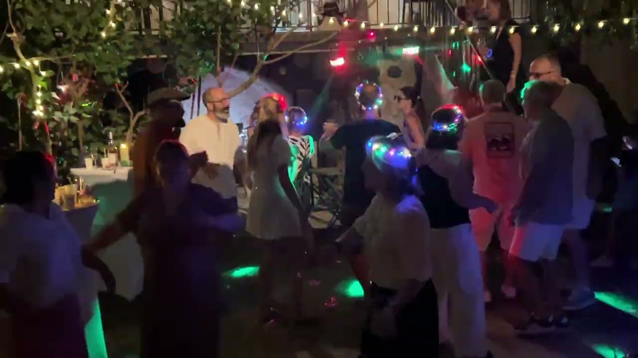 Soirée privée en domaine extérieur · dancefloor