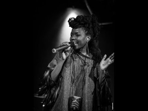 Tina Mweni & Namaste! (Live) at Comparses et Sons, Venelles 18-04-15