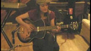 ambeR Rubarth - Washing Day - 4/19/09 Living Room Concert in Portland, Oregon