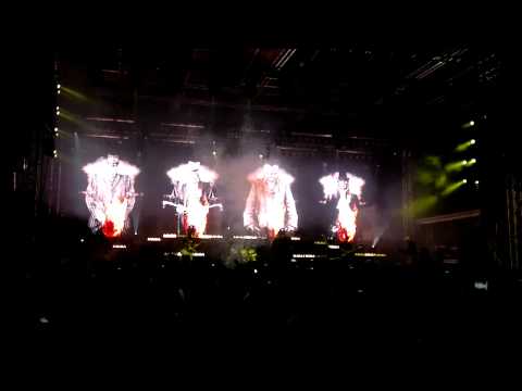 Kabát - Intro, Banditi di Praga