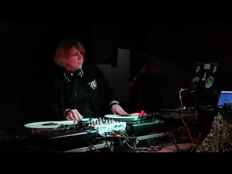 Isa L'Atipik, french female champion DMC 2019 at PINCE OREILLE, Poitier (France) vol 1