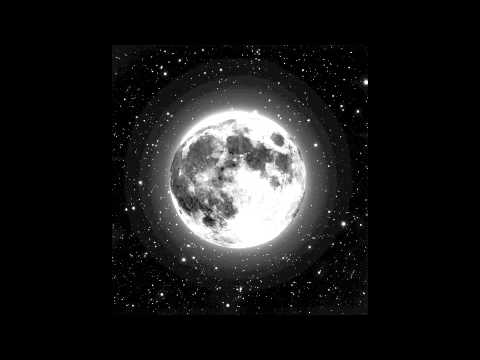 Moonlight Savior - Earth Break - Extrait