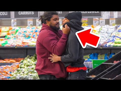 BEEFING WITH GANGSTERS IN THE HOOD! *MUST WATCH*