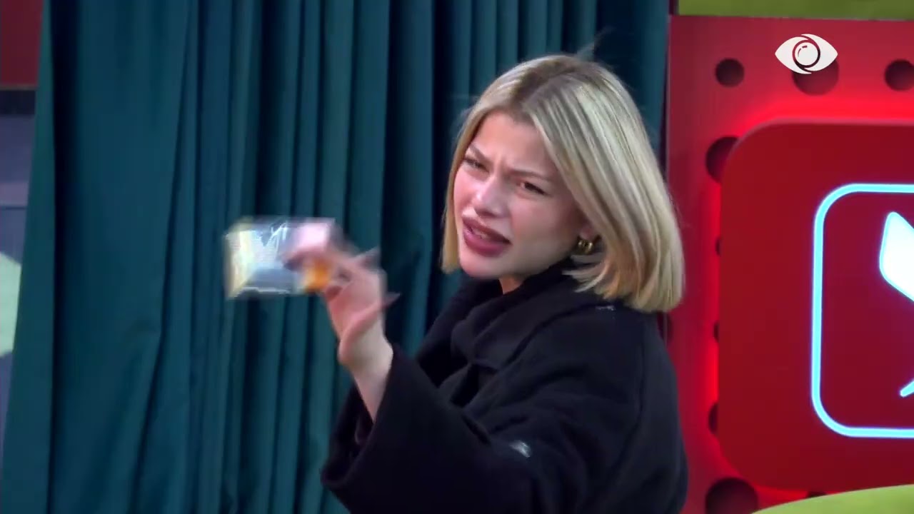 “Të lutem ka mundësi të mos shtrihesh tek krevati im”/ Rogerti-Nikol: Sonte do e bëj