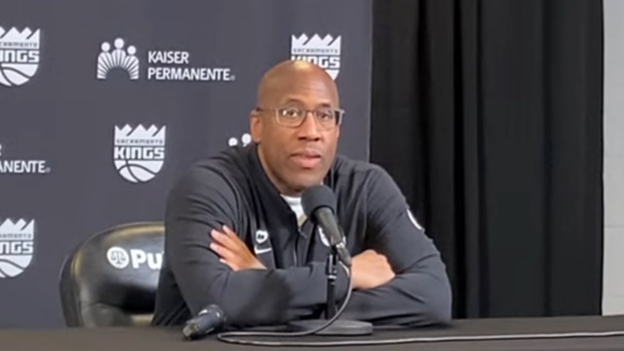 Mike Brown Praises Joe Mazzulla | Celtics vs Kings Pregame