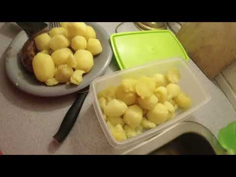 MongoTV_6038 - Min Aftensmad - DANISH MUKBANG - Del 1 - MEDISTERPØLSE Med KARTOFLER og BRUN SOVS