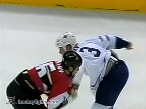 Wade Belak vs Brian McGrattan