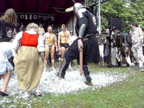 2011-Aug-20 MPS Telgte Teeren und Federn Bruder Rectus.AVI