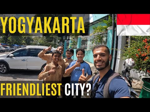 First Impressions of YOGYAKARTA (Friendliest City In Indonesia?!) 🇮🇩