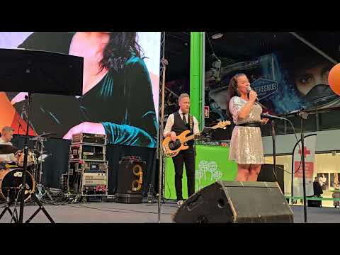 Heidi Pakarinen & Hot - Ideapark Lempäälä  17. 10. 2024