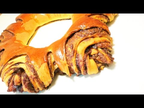 Сдобная булочка - кольцо с шоколадом.Рецепт Валентины Цуркан.