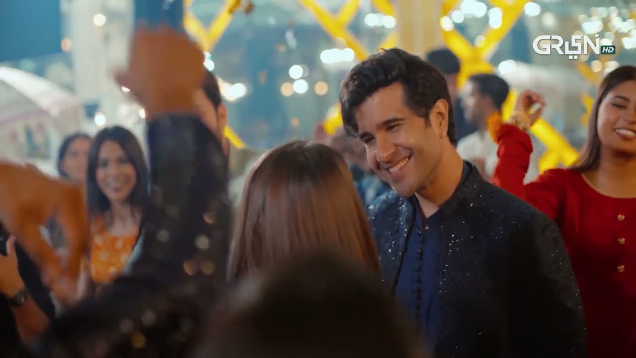 Aik Ghalti Ne Sab Barbad Kar Diya | Main Zameen Tu Aasmaan | Feroze Khan - Hiba Bukhari | Green TV