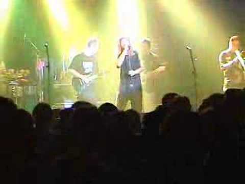 CANAMARÉ CANTANDO LÁ VEM A ONDA EM 07.12.99