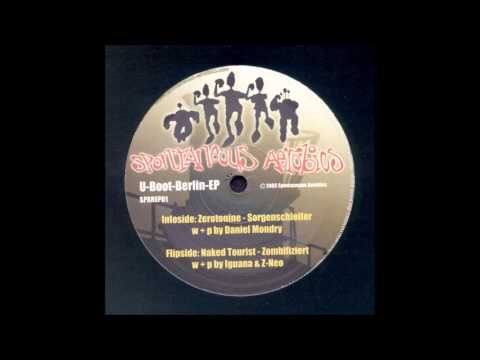 Naked Tourist - Zombifiziert