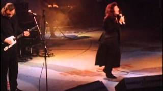 Kate Bush & David Gilmour - Running Up That Hill