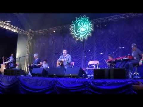 The boatman - Acoustic set - The Levellers Beautiful days festival 2016