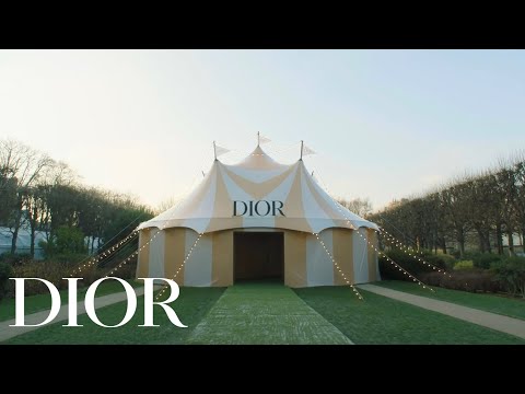 Spring-Summer 2019 Haute Couture show - Empty Space